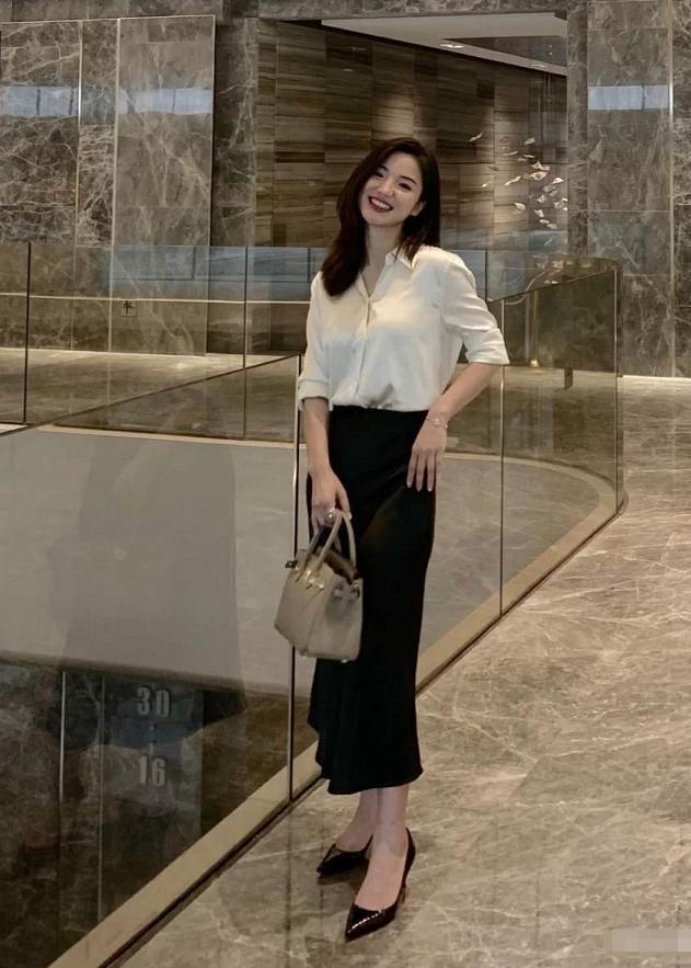 温柔高级的香槟色在夏天这样搭配才够高级让你美出新高度