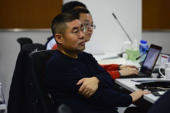 王文学赌输华夏幸福前5月销售额同比暴跌41对外担保1500亿