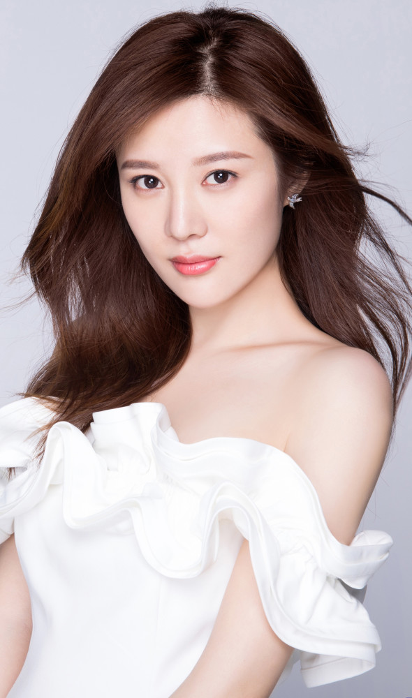 邬靖靖:第3710期时尚潮流美图欣赏