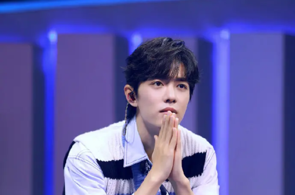 肖战|明星势力榜更新，王一博蝉联冠军，肖战惨跌至第六……