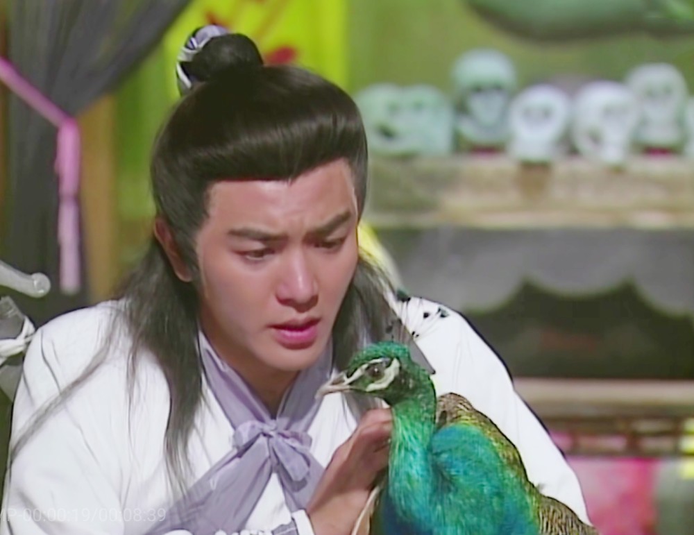 29年前的古装剧,男主不听劝入魔道,结局女主抱着他一起跳崖了