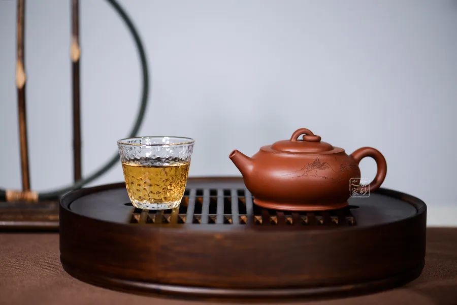 郑宁侯(生卒不详),郑宁侯明天启至康熙年间浙江桐乡人.