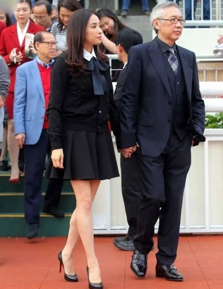 香港小姐成名的冠军有很多成就不输冠军的亚军你知道几个