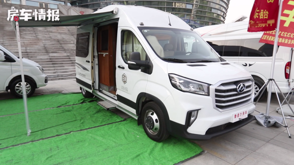 体验鲁道尔v90房车能坐6人用48v电路出厂带10度电3小时充满