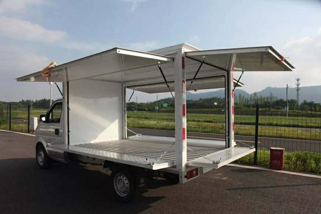 小编点评:正如小编上面所说的,东风小康c55翼创富售货车与五菱荣光