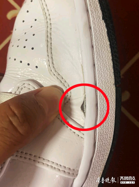 八百多元在得物买球鞋仅穿六天鞋面开裂脱皮