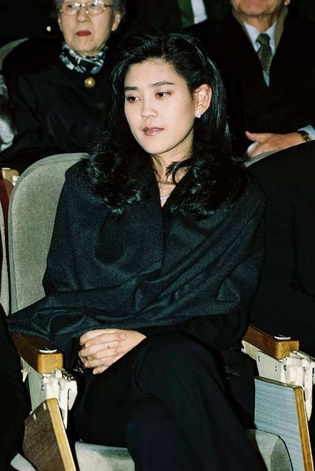 三星長公主美貌出眾眼光差年輕非要嫁保安被家暴後離婚賠百億