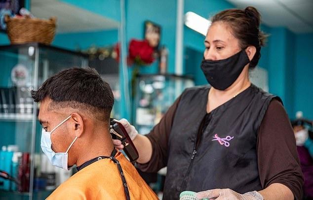 美国德州重启经济过早 单日因新冠住院人数破纪录 腾讯新闻