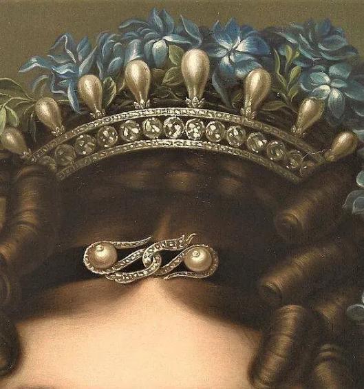 欧洲的贵族太壕了吧，珠宝首饰大如鹅蛋，排场也是大得有些惊人