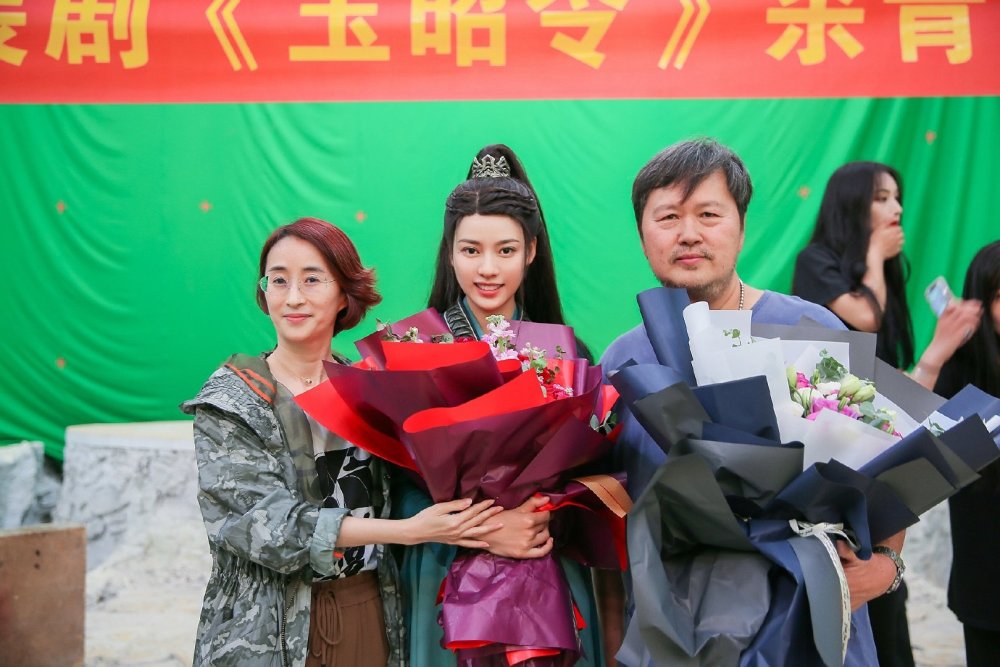 值得一提的是,《玉昭令》作为《陈情令》的姊妹篇,导演郑伟文依然保留