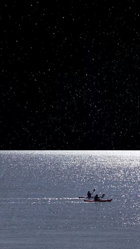 神明留在银河系的仙气聊天背景图