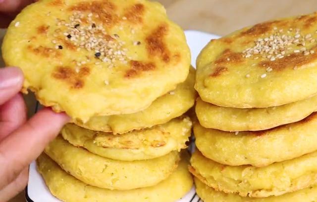 8,非常简单还吃得黄豆饼就做好了,香甜松软,营养健康,怎么吃都胖.