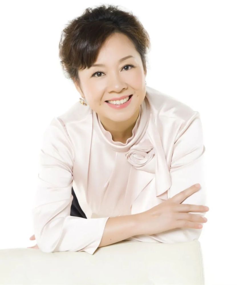 江霞诵读奥林匹克两格言相得益彰