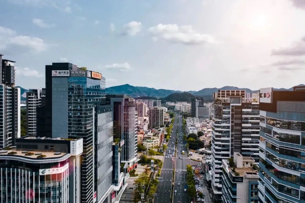 我们问了6个业主,终于搞懂中山的公寓能不能买!