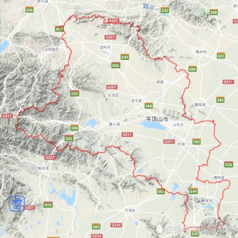 平顶山市地形地貌多样,有丘陵,平原,河谷,盆地等等.