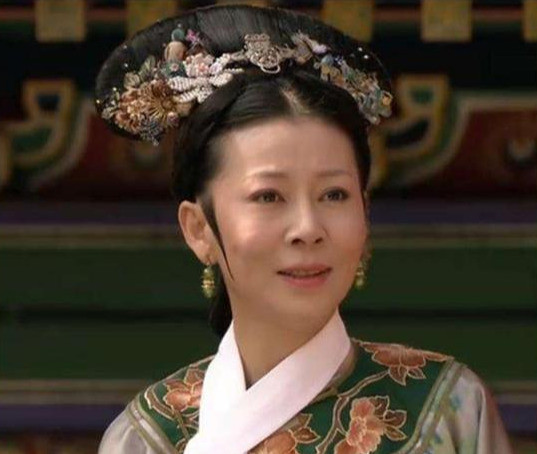 《甄嬛传》齐妃晒近况,老公儿子正脸罕曝光,曾与温太医相恋多年
