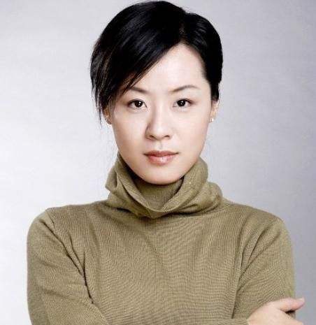 《父母爱情》里的大牌女配:白红梅无作品,乡下妇女却成巩俐替身