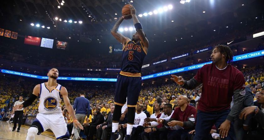 归来仍是少年詹皇身边最好的带刀侍卫jr史密斯的nba故事