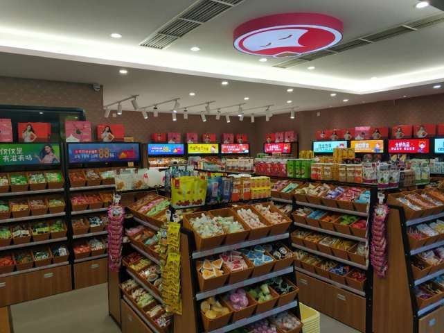 休闲零食加盟店稳定客群的关键因素是什么