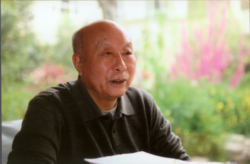 司令员李静(1961年少将)到基地工作后,根据海军下达的"死守三年,与