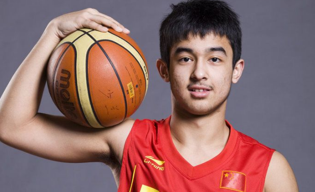 天赋不够,努力来凑,八一男篮努力担当—阿尔斯兰