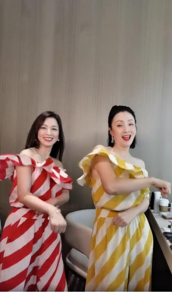 张庭,陶虹真是好闺蜜,同框斗舞还撞衫,真是交心的朋友
