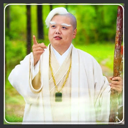 接着要说的就是刘枫分母亲了,这是归亚蕾老师扮演的,她可是一个老演员