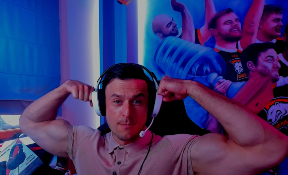 csgo:pasha一开播就亮翻全场,这肌肉秀得真心没毛病