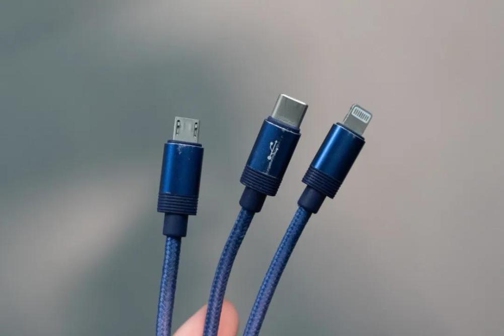 你的电子产品有多少不同接口的数据线?