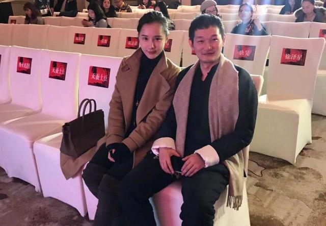 lol小智还是忘不了伊芙蕾雅!谈天蚕土豆嗤之以鼻,写的书真不行