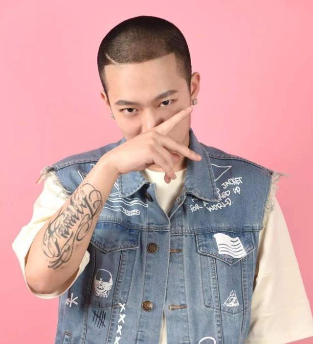 pg one用了5年才爆红,仅5天把自己毁掉,为何李小璐受伤最深?