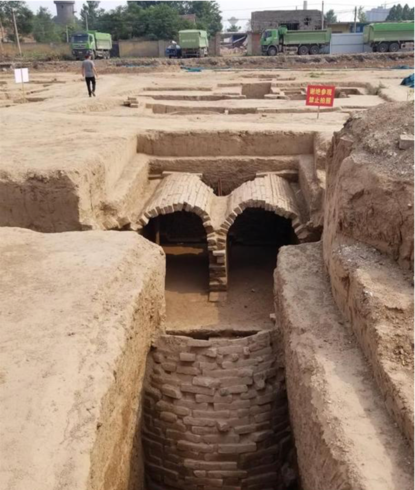 出61处古墓葬 出土文物达300余件6月10日上午,记者从信阳市公安局获悉