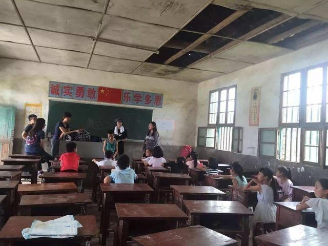 农村学校为什么一直衰落?与城市学校差距太大,真正的原因是什么