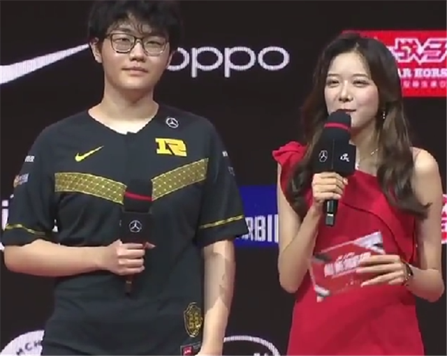 rng选手betty被问到uzi,说出对他的评价,粉丝忍不住鼻子一酸