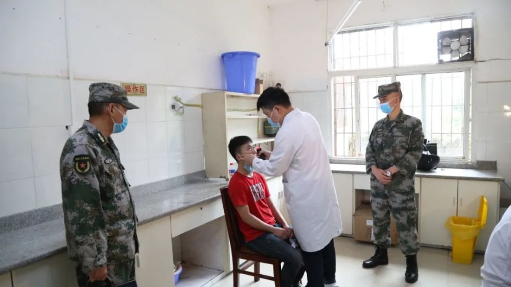 征兵体检开始啦!小编带你围观