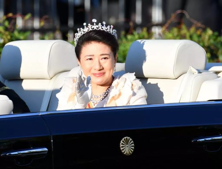 扒扒日本皇室的那些珠宝，为什么没有欧洲皇冠这么惊艳