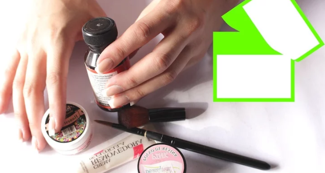 如何做浸粉美甲 角质层 美甲 指甲油 水晶甲