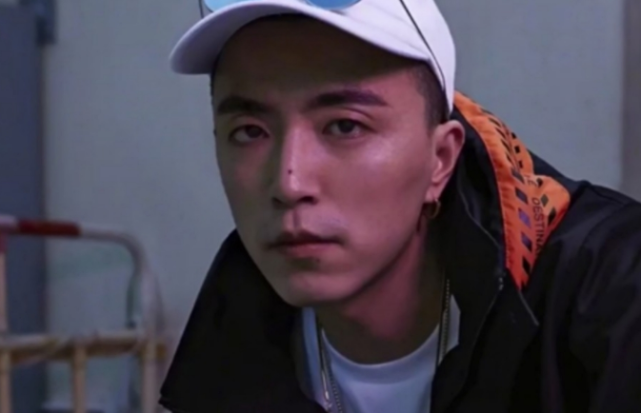 青春有你2才结束不久jonyj就清空微博粉丝都慌了