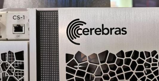 wafer scale engine拥有1.