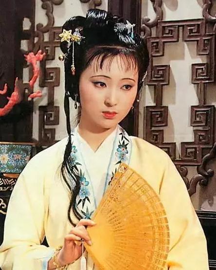 红楼梦|《红楼梦》是世外桃源？错！才子佳人们各有各的世故聪明之处