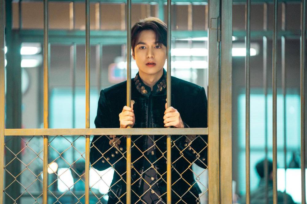 李准基|错过《晚秋》和《幽灵》的李准基，在38岁时能凭《恶之花》翻红吗