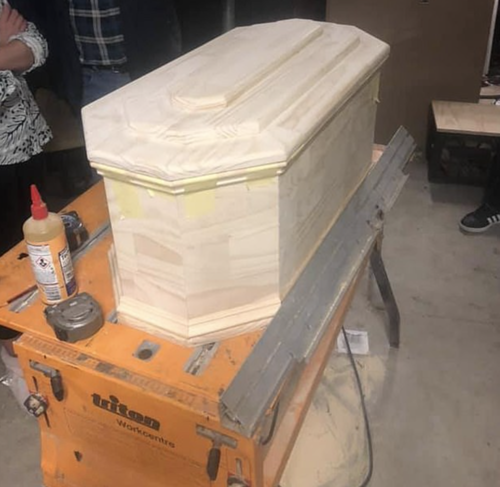 普雷斯顿·埃利斯制作的棺材