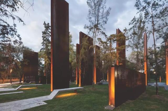 那些震撼人心的纪念性景观