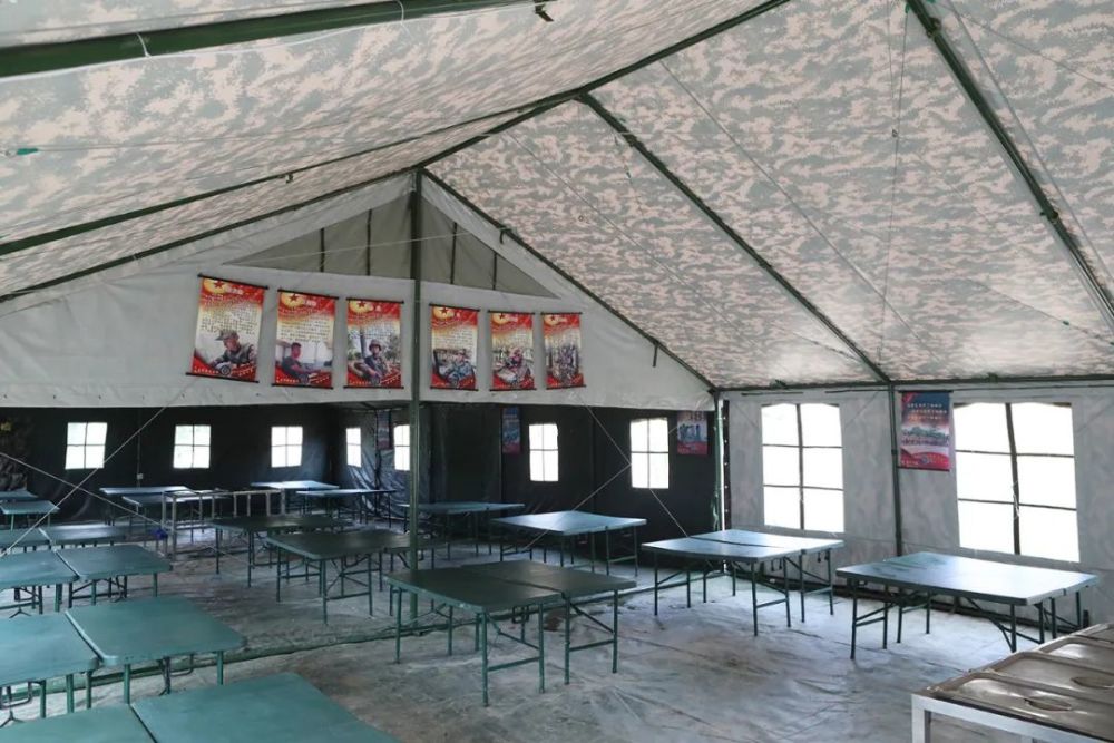 野外驻训的最终目的▲文化氛围建设人民军队战无不胜一不怕苦二不怕死