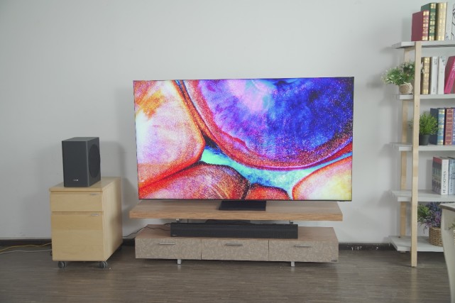 三星qled8k电视q950ts评测8k人工智能增强技术是亮点