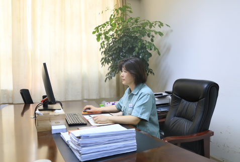 山东省"十佳职工信赖的娘家人"王美红:营造温馨之家,做职工的