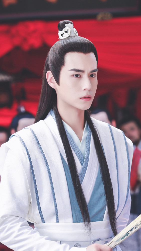盘点古装剧中执扇而立的翩翩公子哪个的扇子玩得最好