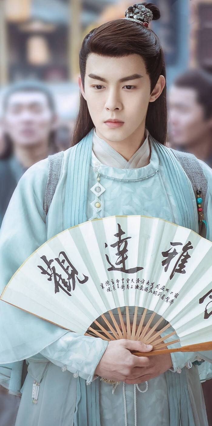 盘点古装剧中执扇而立的翩翩公子哪个的扇子玩得最好