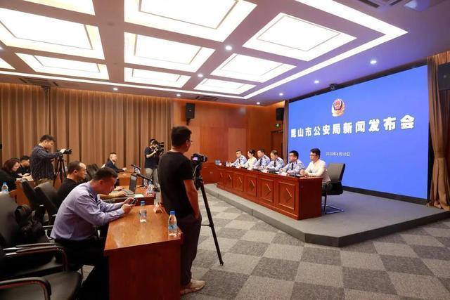 一审在法院宣判缓刑_和平精英外挂售卖_一审开庭认罪多久宣判