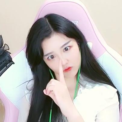 和平精英巾帼不让须眉柔柔苦练吃鸡操作